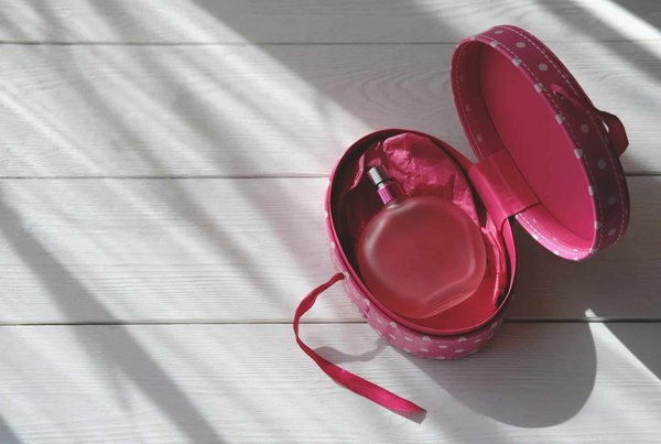 Quelle croisière propose des ateliers de création de parfums avec des maîtres parfumeurs en Italie?